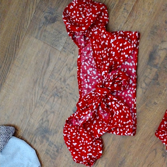 Red/White Skirt and Top Set - Picture 3 of 6